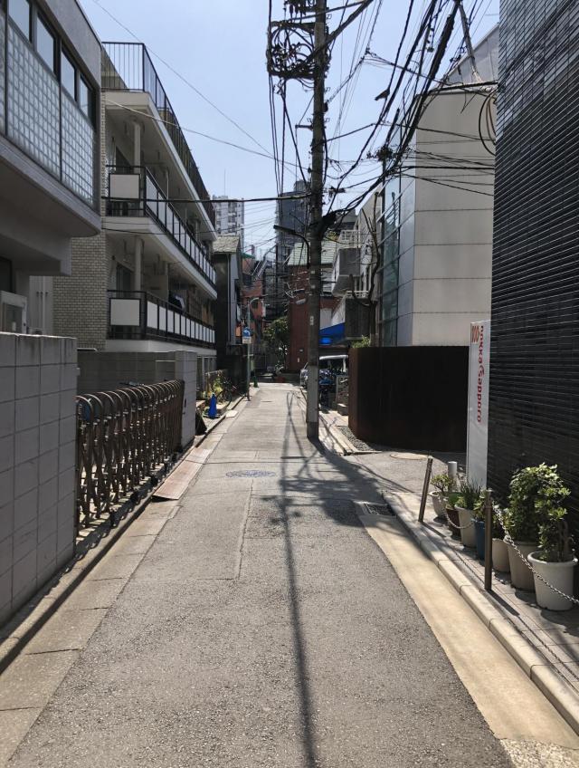 東京都港区西麻布