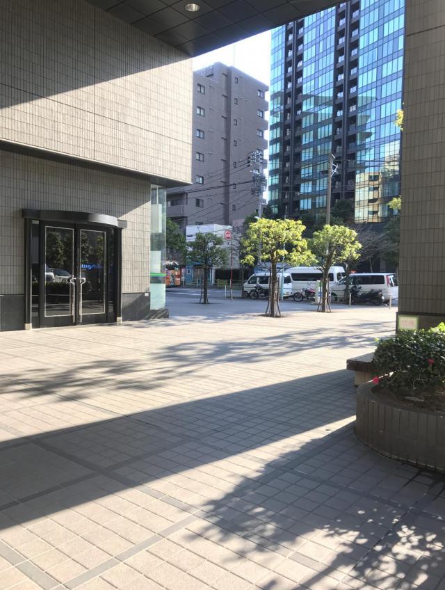 東京都港区三田1