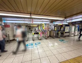 新宿駅（東京メトロ丸ノ内線）