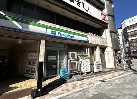ファミリーマート