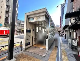 出入口4（地上）