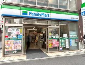 ファミリーマート
