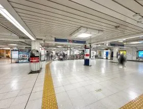 西新宿駅（東京メトロ丸ノ内線）