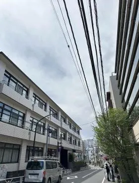 ジュニアー千駄ヶ谷ビルの外観