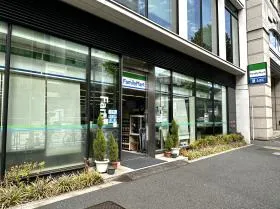 ファミリーマート
