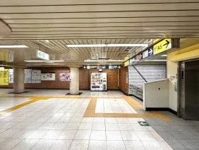 淡路町駅