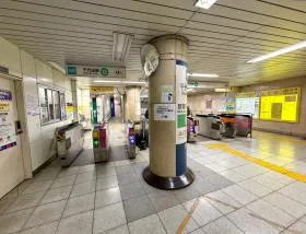 新御茶ノ水駅（東京メトロ千代田線）