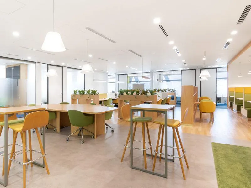 Regus(リージャス)池袋ビジネスセンターの外観写真