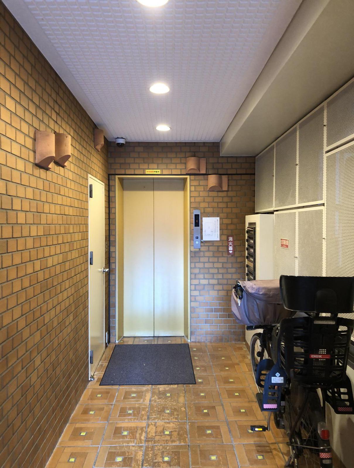 東京都港区赤坂3