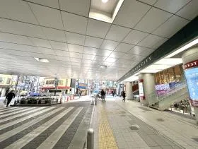 京王井の頭線西口を出たら右に進む