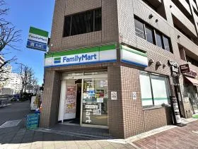 ファミリーマート