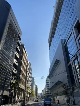【当社窓口】トラッドビルの外観