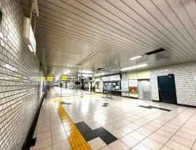 i都営新宿線「馬喰横山駅」