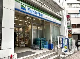 ファミリーマート