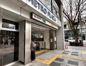 B1出入口から地上に出る