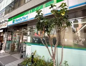 コンビニ