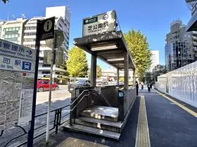 A1出入口（地上）