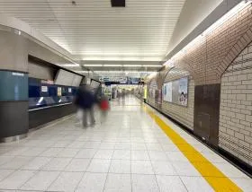 赤羽橋駅（東京メトロ南北線・都営大江戸線）