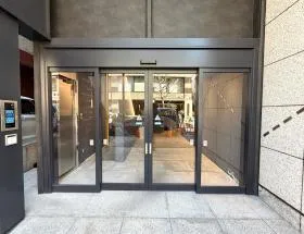 THE CROSS一番町の外観