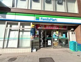 ファミリーマート