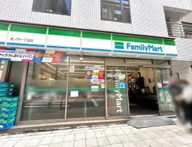 ファミリーマート