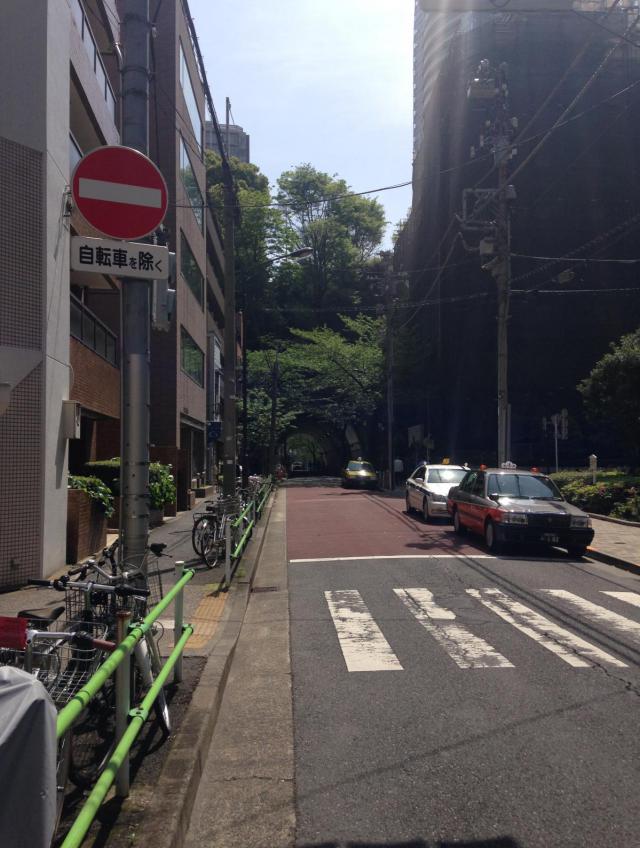 東京都港区虎ノ門3