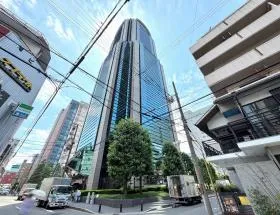 ピアスタワーの外観