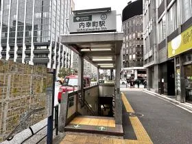 A1出入口から地上に出る