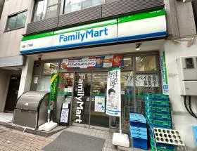 ファミリーマート