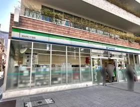 ファミリーマート