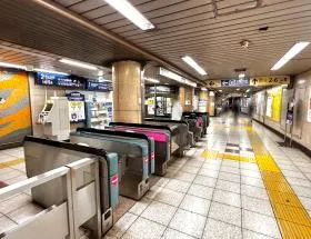 東京メトロ半蔵門線「半蔵門駅」