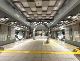 都営大江戸線「都庁前駅」