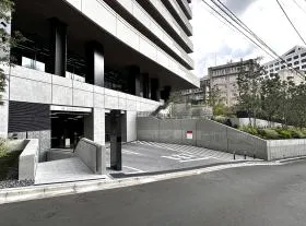 麹町弘済ビルディングの外観
