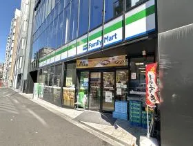 ファミリーマート