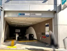 出入口2（地上）
