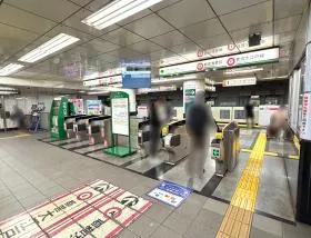 大門駅（都営浅草線・都営大江戸線）