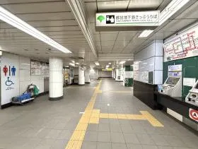 大門駅（都営浅草線・都営大江戸線）