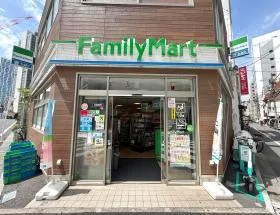 ファミリーマート