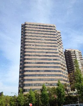 御殿山トラストタワーの外観