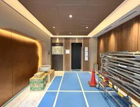 Grandir 赤坂見附 (旧:JESCO赤坂表町ビル)の外観