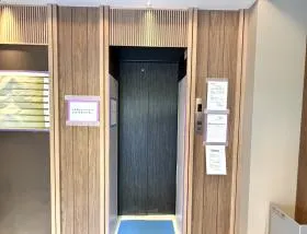 Grandir 赤坂見附 (旧:JESCO赤坂表町ビル)の外観