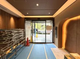 Grandir 赤坂見附 (旧:JESCO赤坂表町ビル)の外観