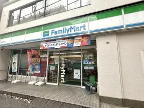 ファミリーマート