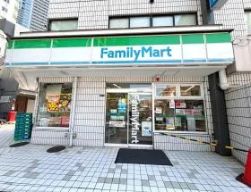 ファミリーマート
