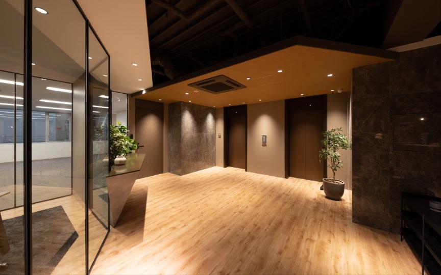築地駅 徒歩1分 洗練された内装の居抜き賃貸オフィス物件(約90坪) ｜居抜きオフィス物件検索サイト【vivit-ビビット】（6）