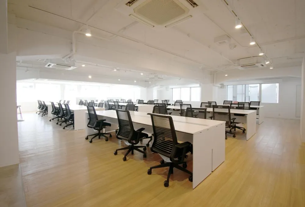 会議室3室 テレカン2室の居抜き賃貸オフィス物件(約95坪) ｜居抜きオフィス物件検索サイト【vivit-ビビット】（5）