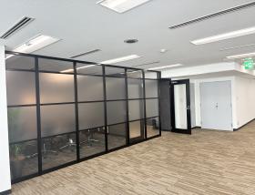 横浜エリア 大型ビル1室の居抜き賃貸オフィス物件(約50坪) ｜居抜きオフィス物件検索サイト【vivit-ビビット】（サムネイル4）