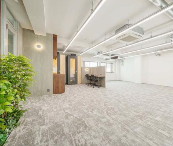 テレカンブース2室付き 会議室2部屋　執務室18席の居抜き賃貸オフィス物件(約30坪) ｜居抜きオフィス物件検索サイト【vivit-ビビット】（6）