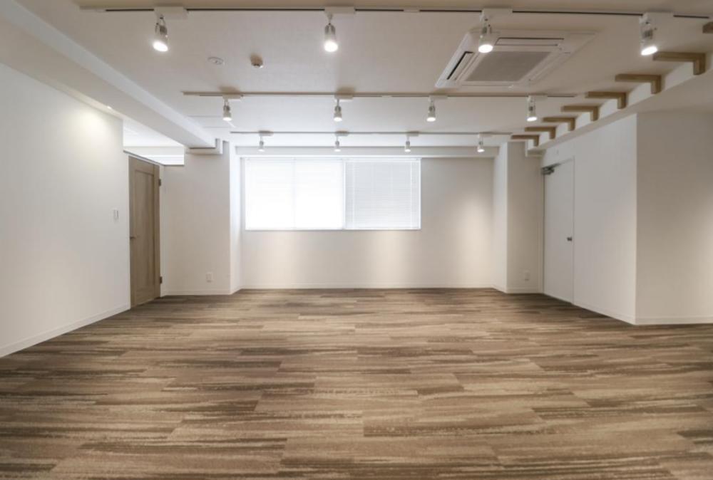 会議室造作済み！おしゃれオフィスの居抜き賃貸オフィス物件(約25坪) ｜居抜きオフィス物件検索サイト【vivit-ビビット】（3）