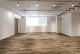 会議室造作済み！おしゃれオフィスの居抜き賃貸オフィス物件(約25坪) ｜居抜きオフィス物件検索サイト【vivit-ビビット】（サムネイル3）